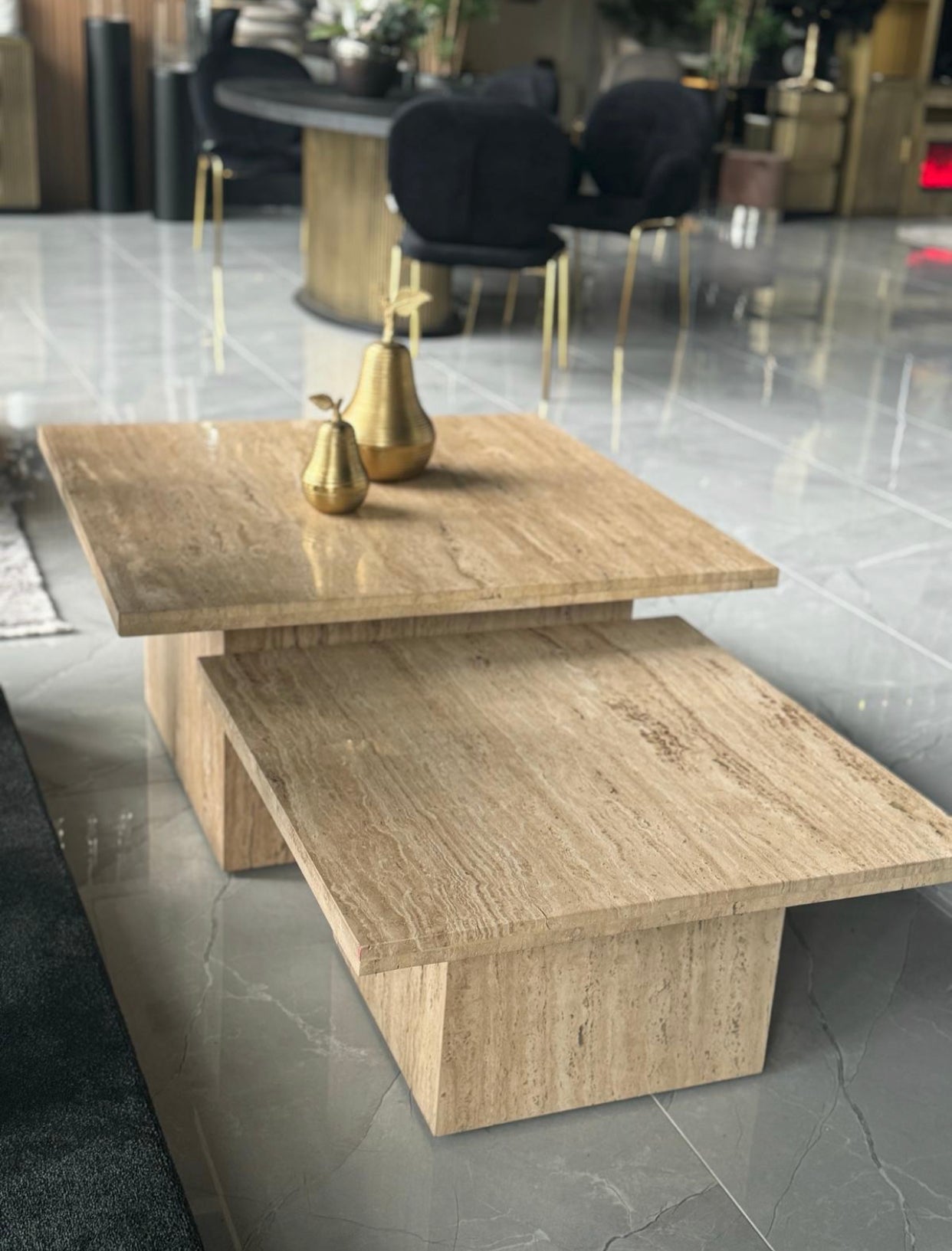 TABLE BASSE TRAVERTIN "SASSY"