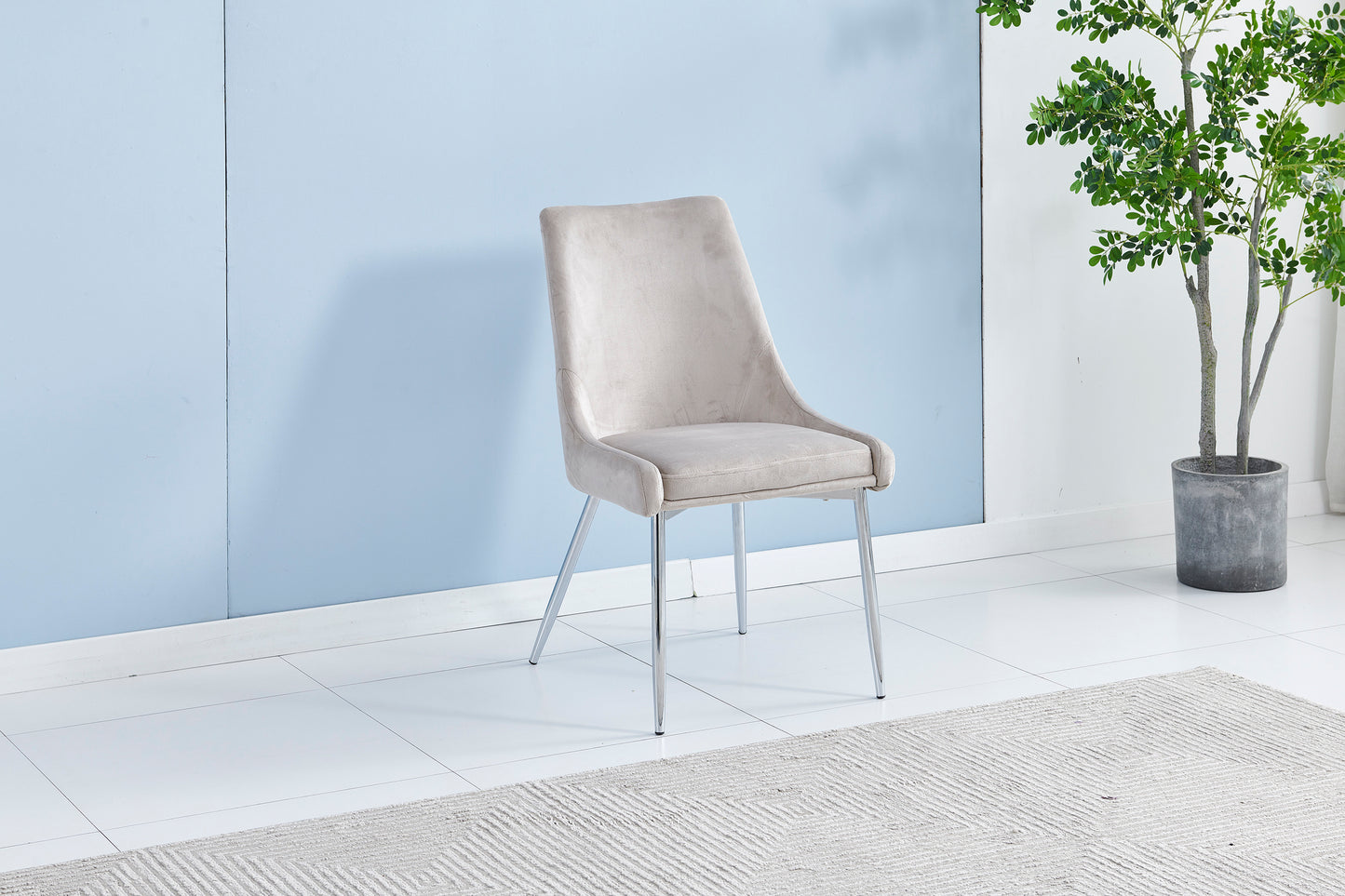 LOT DE 2 CHAISES « EMMA »