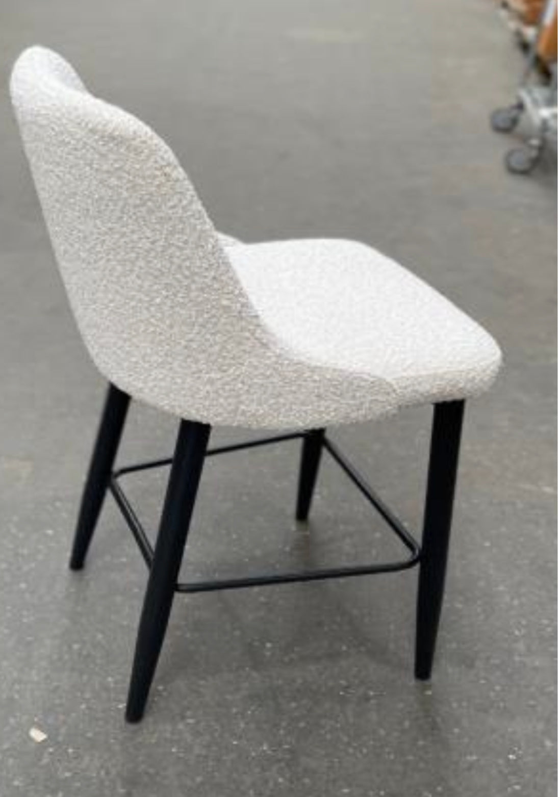 LOT DE 2 TABOURETS DE BAR « FLUFFY »