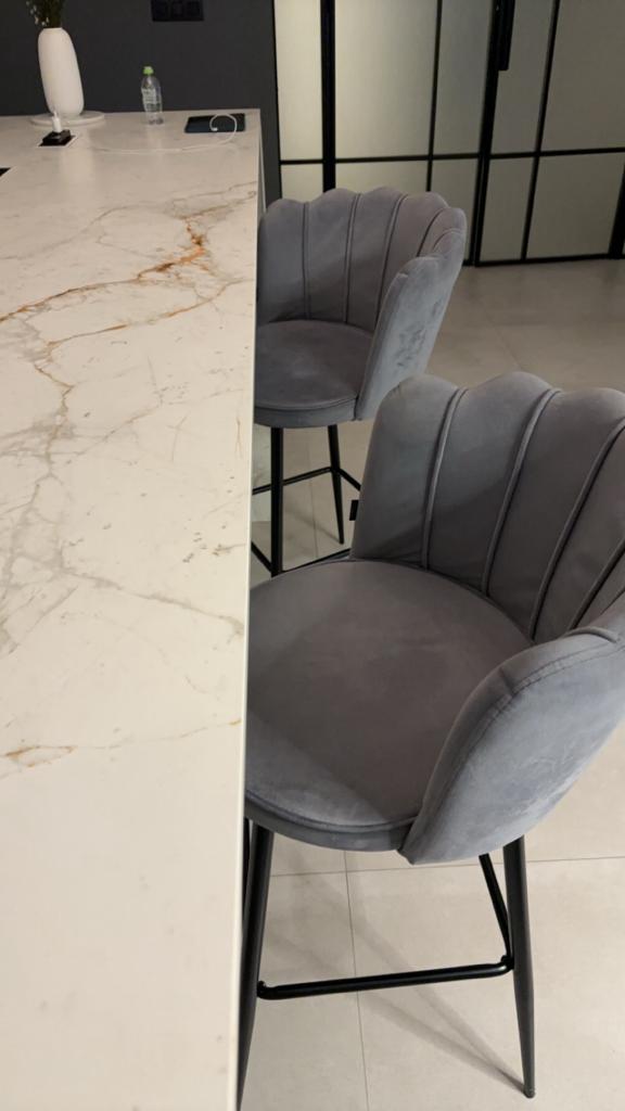 LOT DE 2 TABOURETS DE BAR "NYMPHÉA"