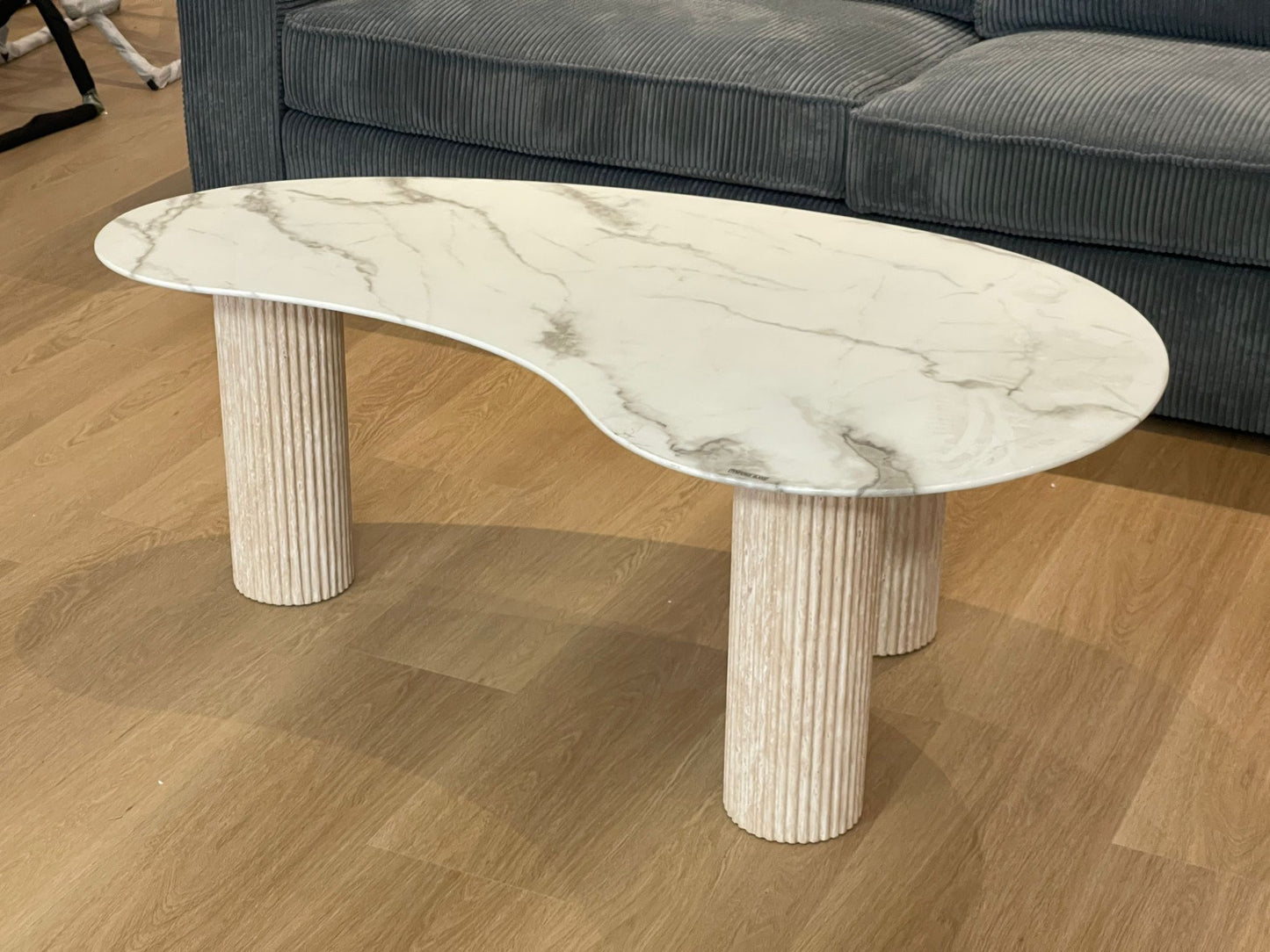 TABLE BASSE «PYLONE »