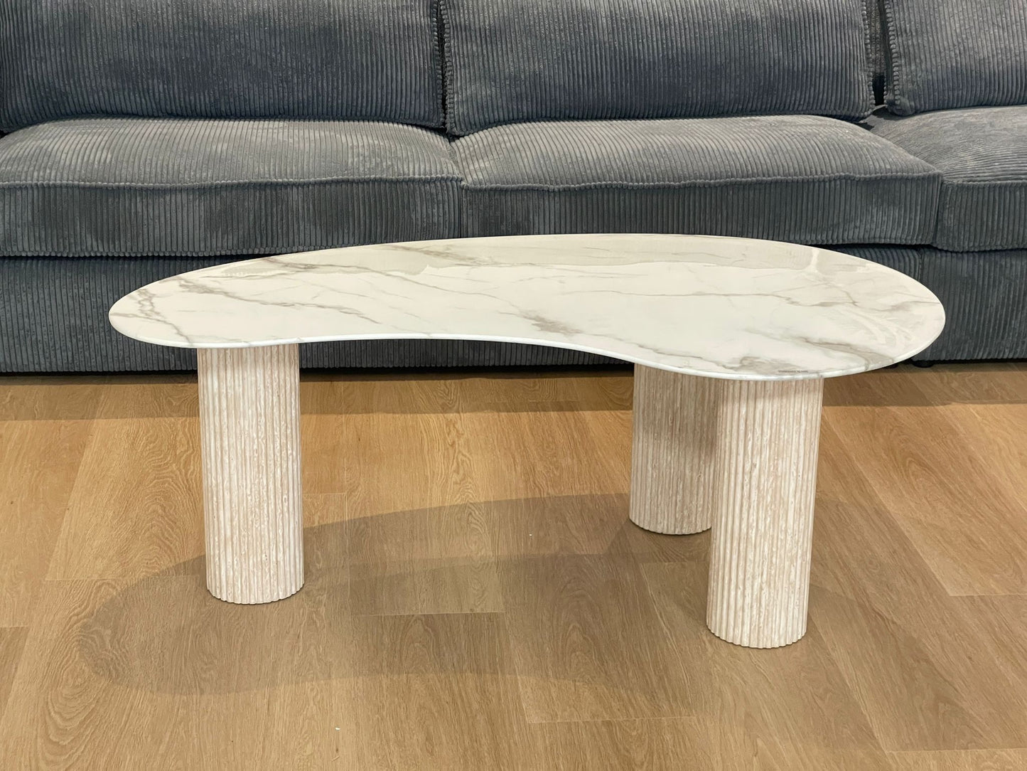 TABLE BASSE «PYLONE »