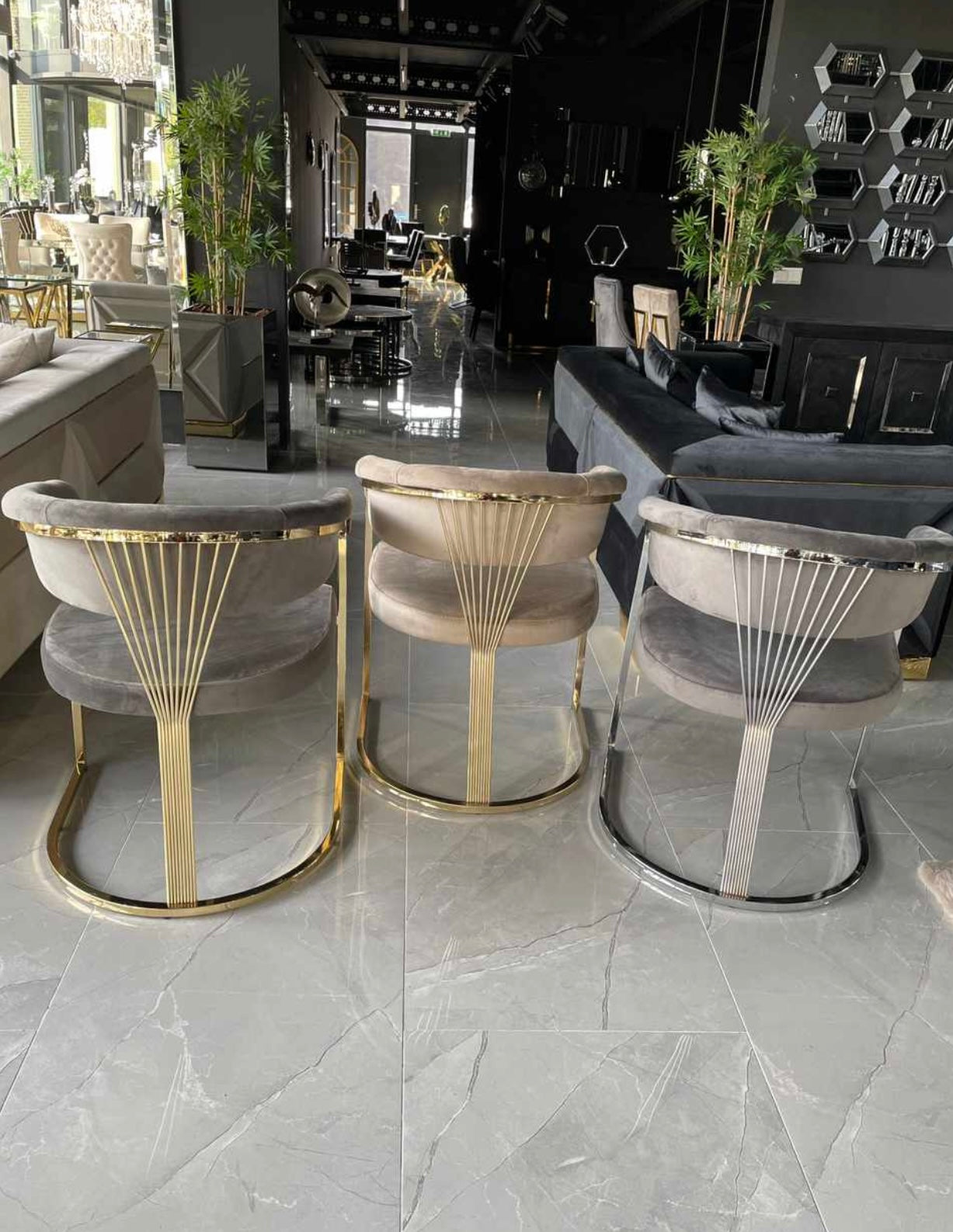 LOT DE 2 CHAISES "BRITANY » DORÉ OU ARGENTÉ
