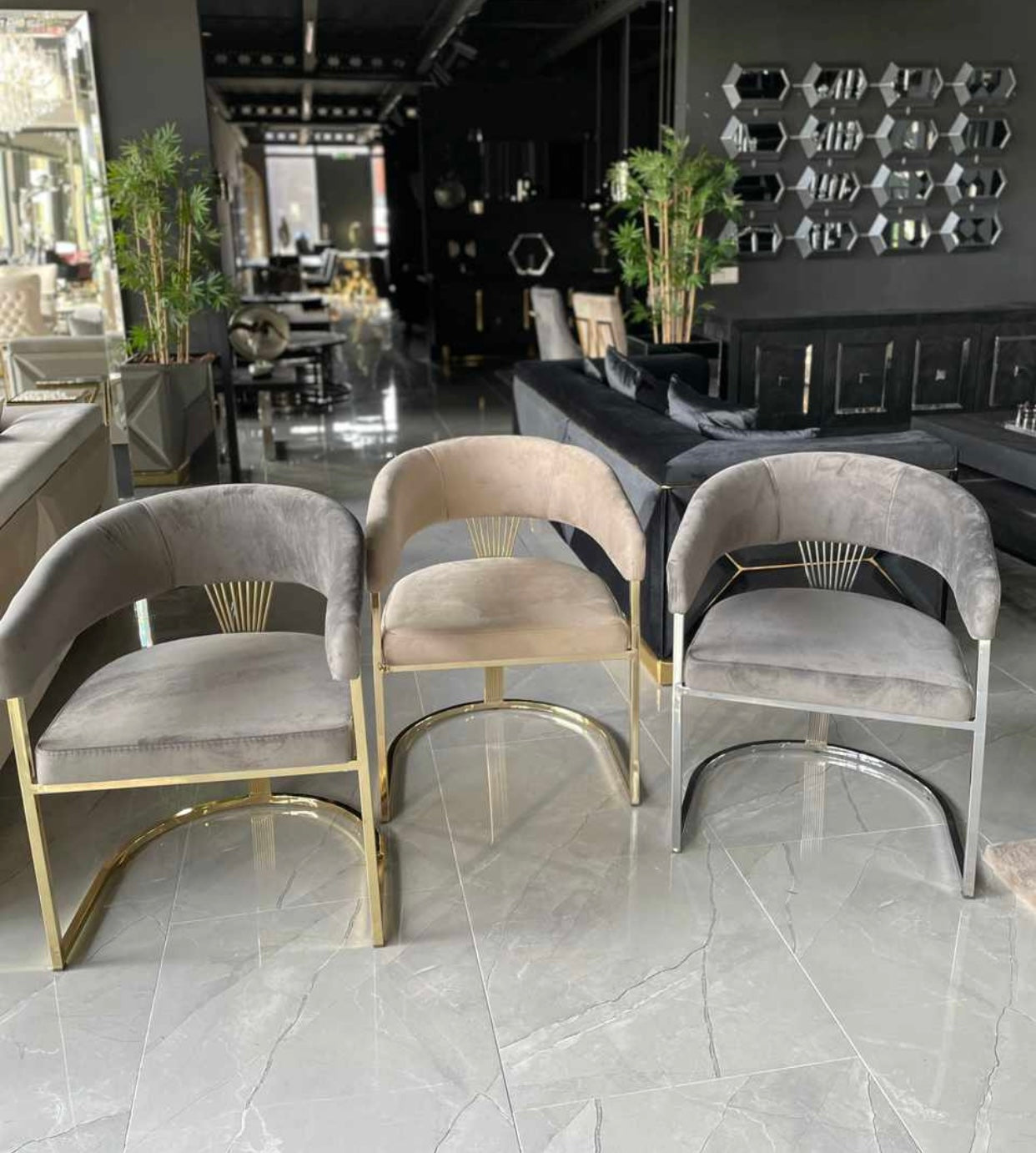 LOT DE 2 CHAISES "BRITANY » DORÉ OU ARGENTÉ