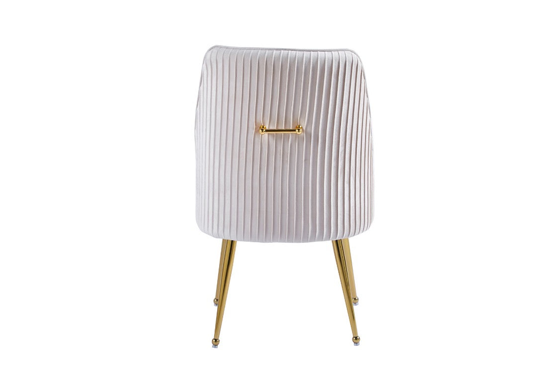 LOT DE 2 CHAISES "LUXURY"