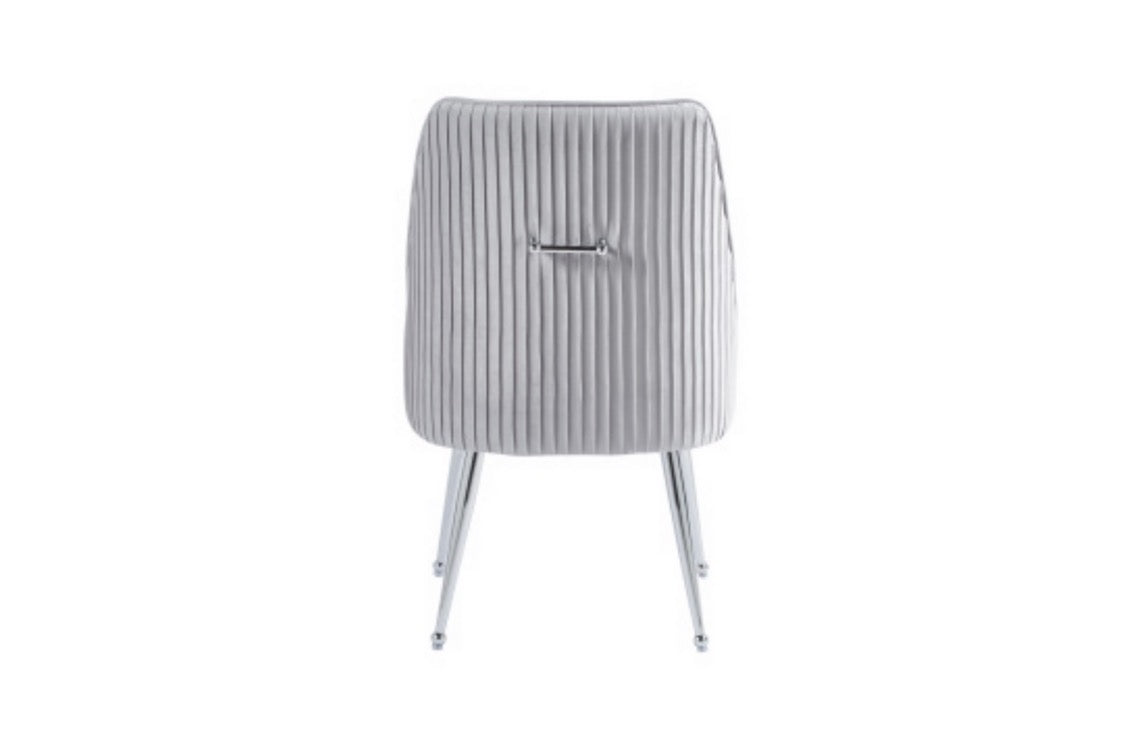 LOT DE 2 CHAISES "LUXURY"