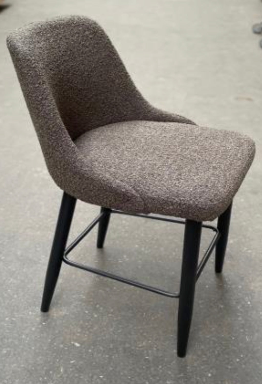 LOT DE 2 TABOURETS DE BAR « FLUFFY »