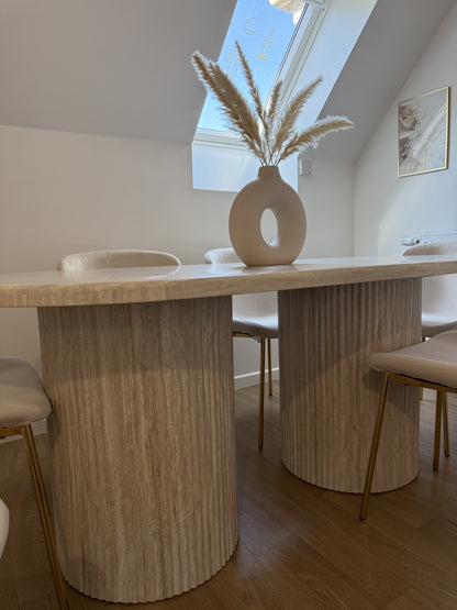 TABLE À MANGER "FLINSTONE" OVALE