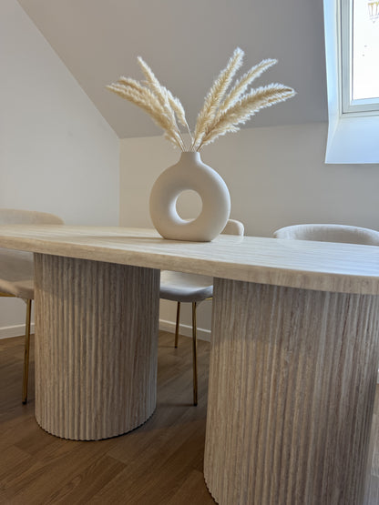 TABLE À MANGER "FLINSTONE" OVALE