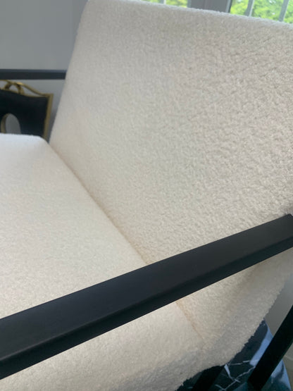 FAUTEUIL « KENY » LAINE BOUCLÉE