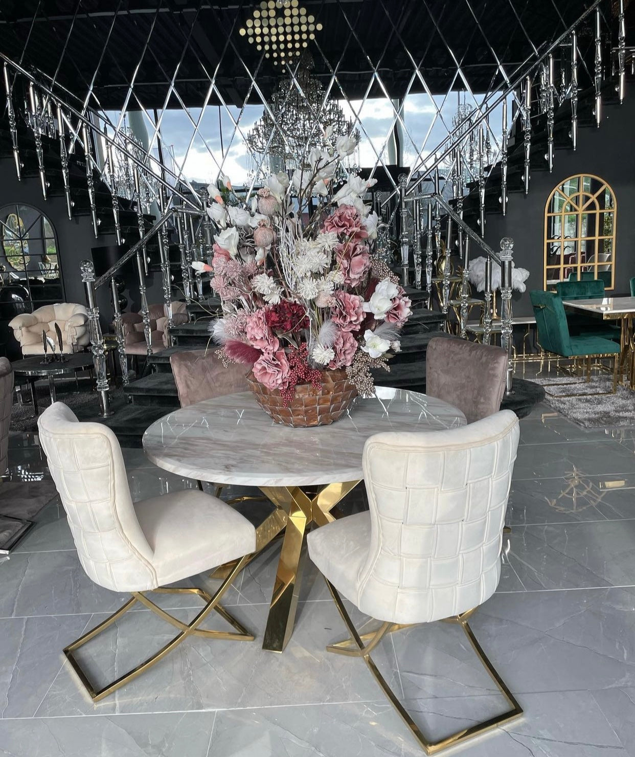 LOT DE 2 CHAISES "STOCKHLOM"