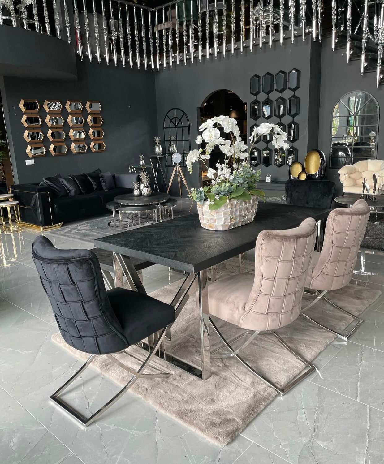 LOT DE 2 CHAISES "STOCKHLOM"